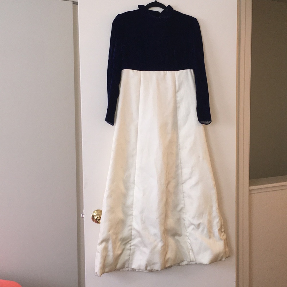 Blue Velvet Long Sleeve Dress